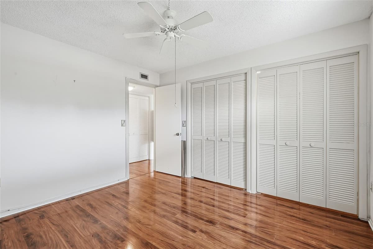 205 MARTHA LANE — photo 17 of 40