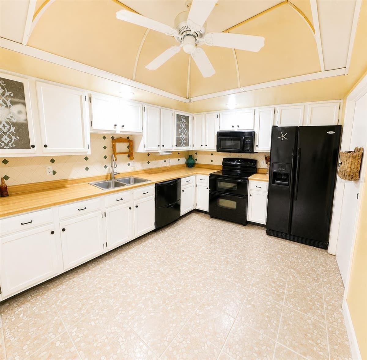 1350 PALO ALTO COURT — photo 11 of 22