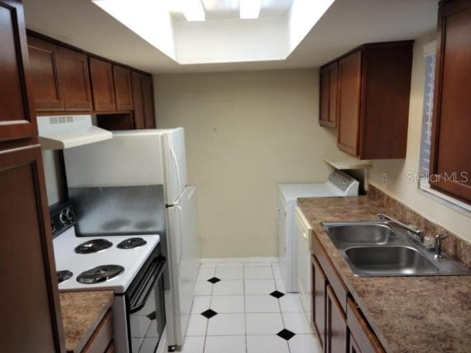 4322 LAKEWAY DRIVE — photo 8 of 18