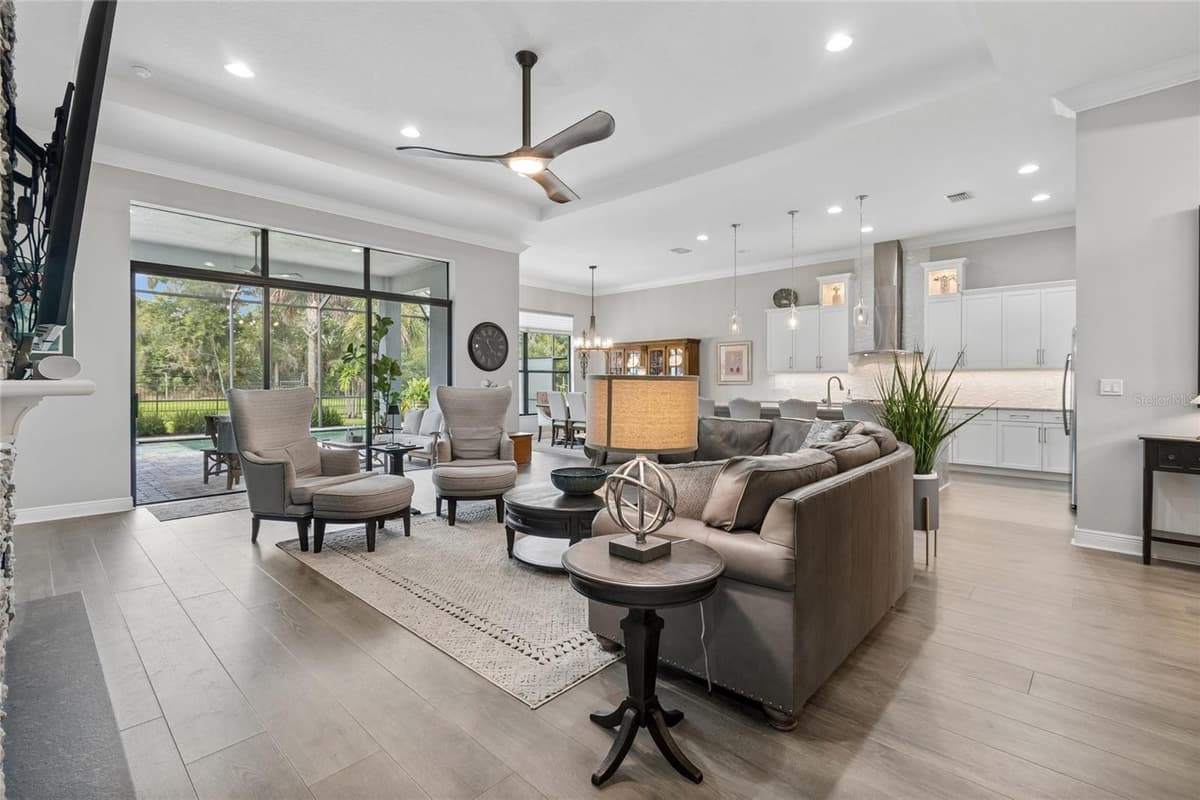 9005 BERNINI PLACE — photo 20 of 92