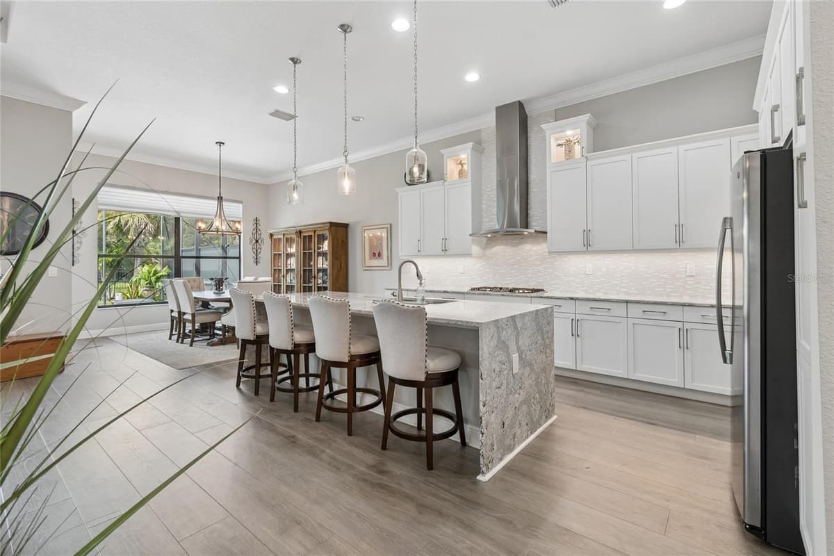 9005 BERNINI PLACE — photo 8 of 92