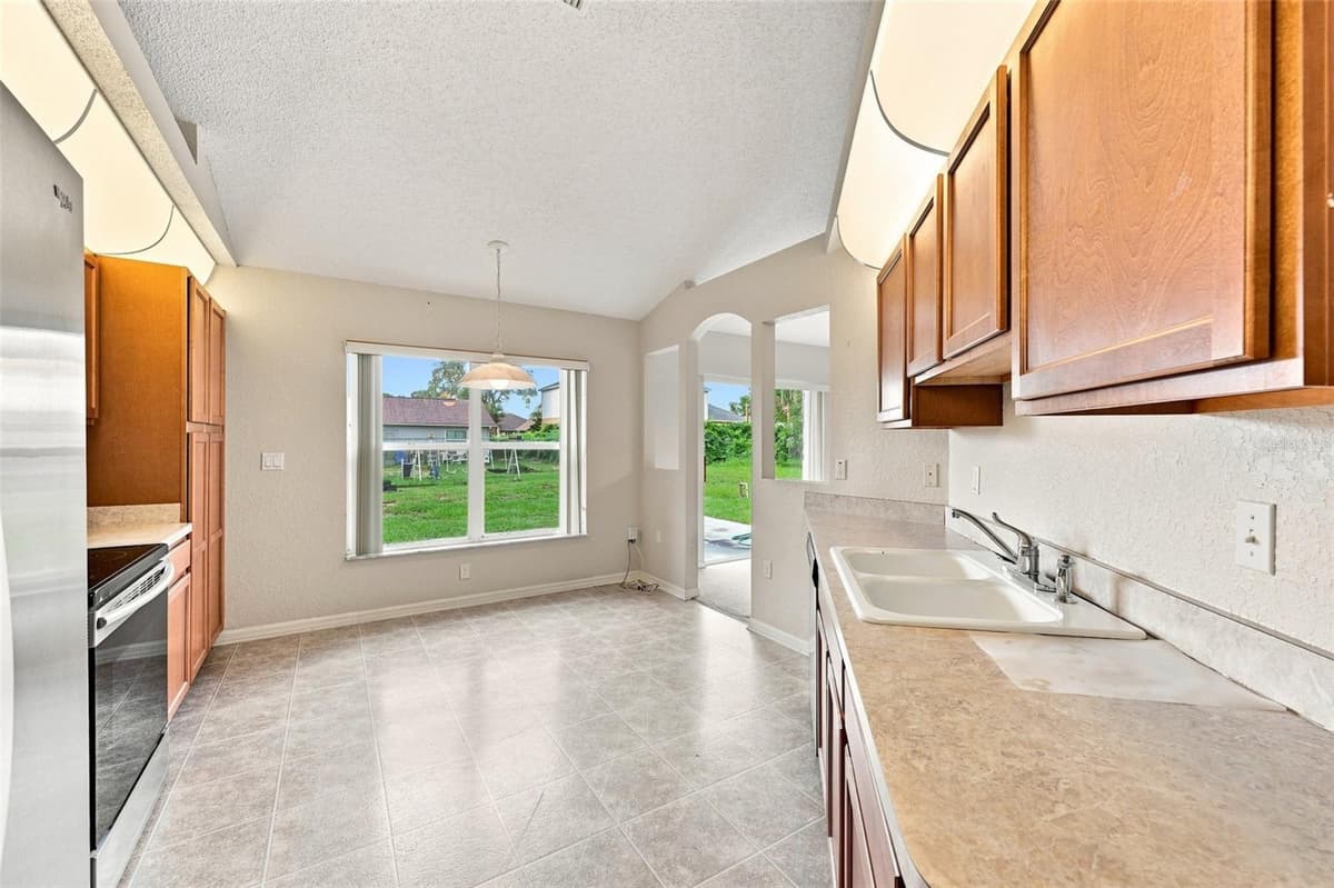 11048 RED COACH STREET — photo 9 of 30