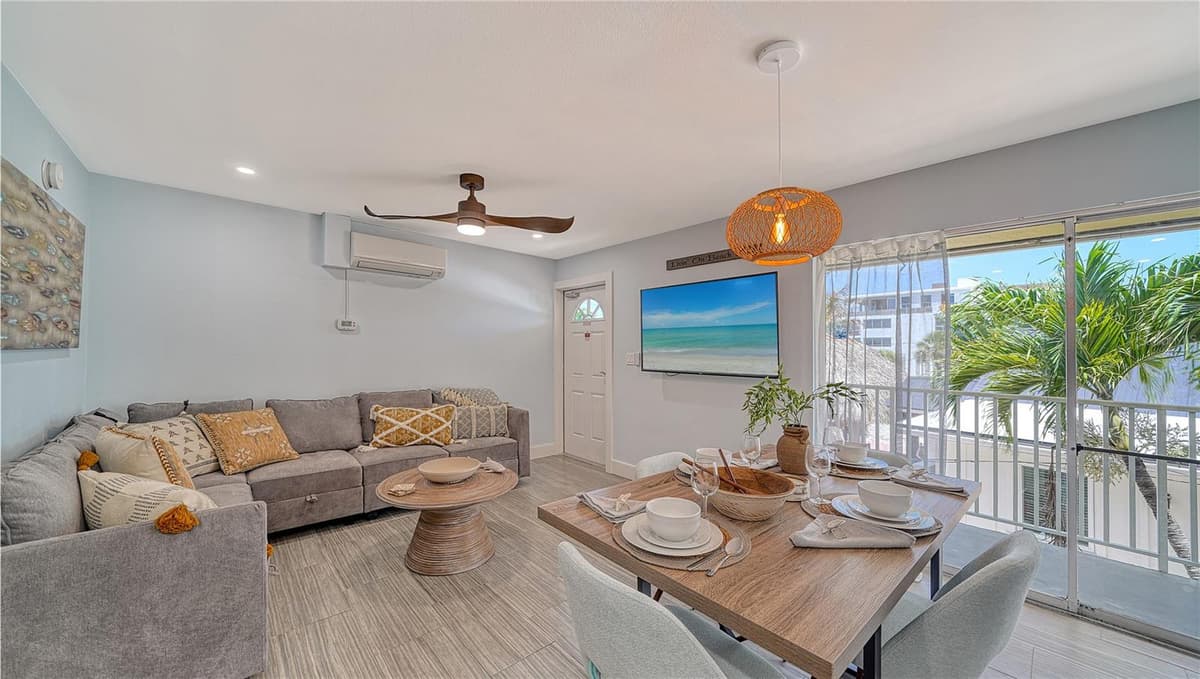 104 AVENIDA VENECCIA — photo 42 of 51