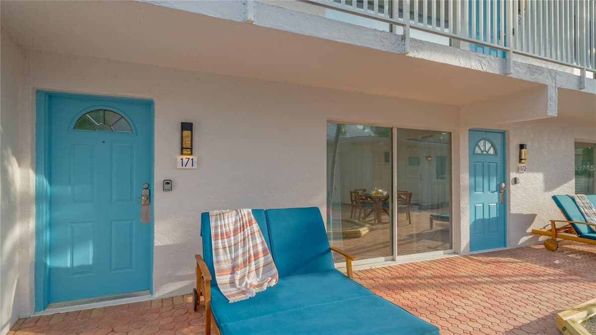 104 AVENIDA VENECCIA — photo 7 of 51