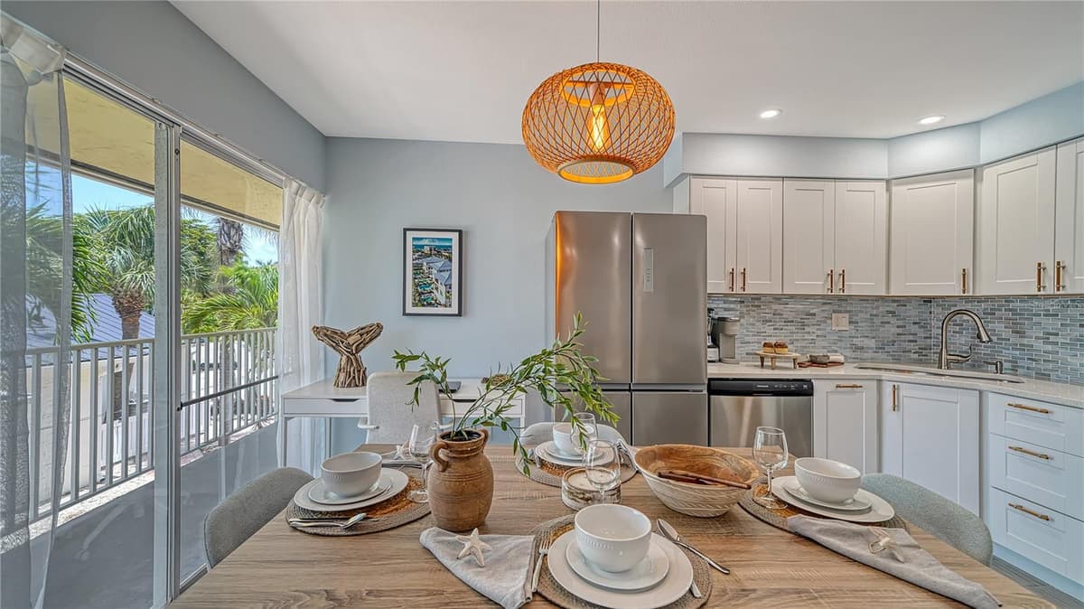 104 AVENIDA VENECCIA — photo 41 of 51