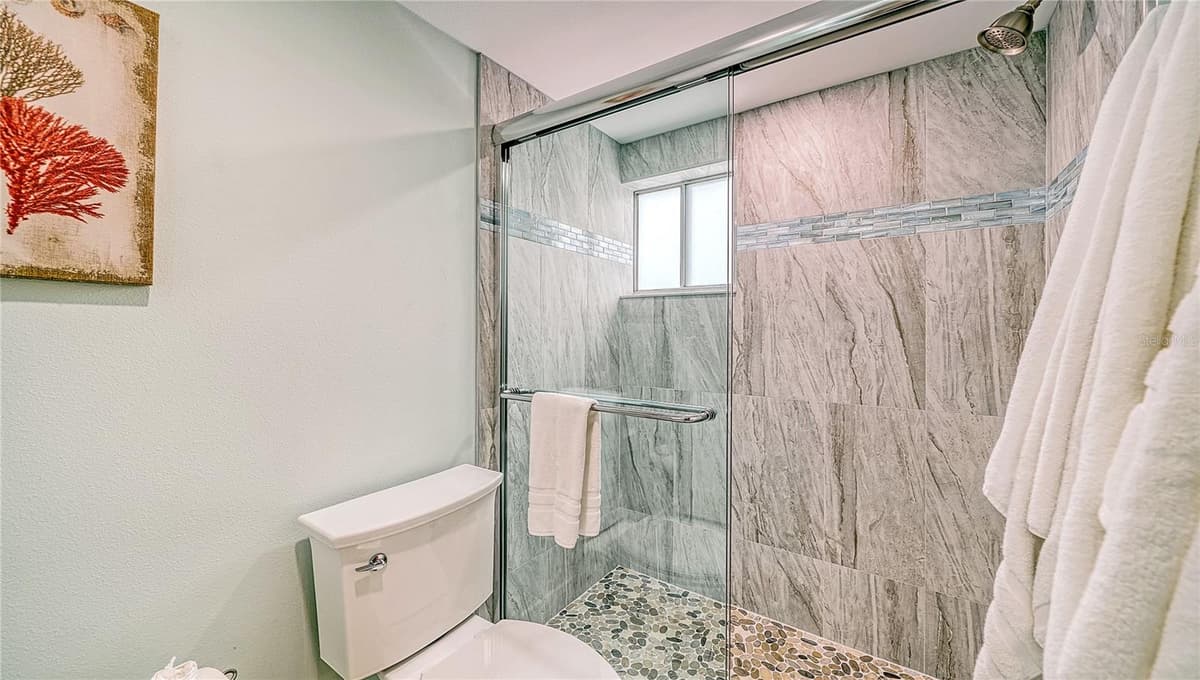 104 AVENIDA VENECCIA — photo 24 of 51