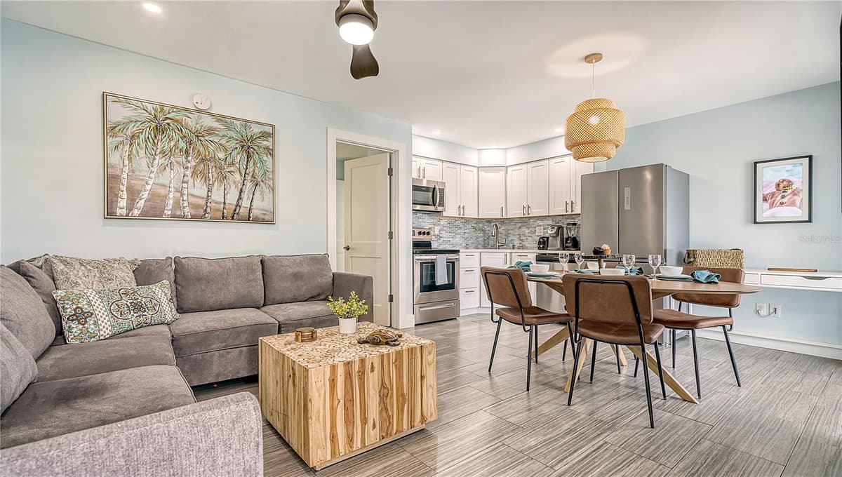 104 AVENIDA VENECCIA — photo 34 of 51