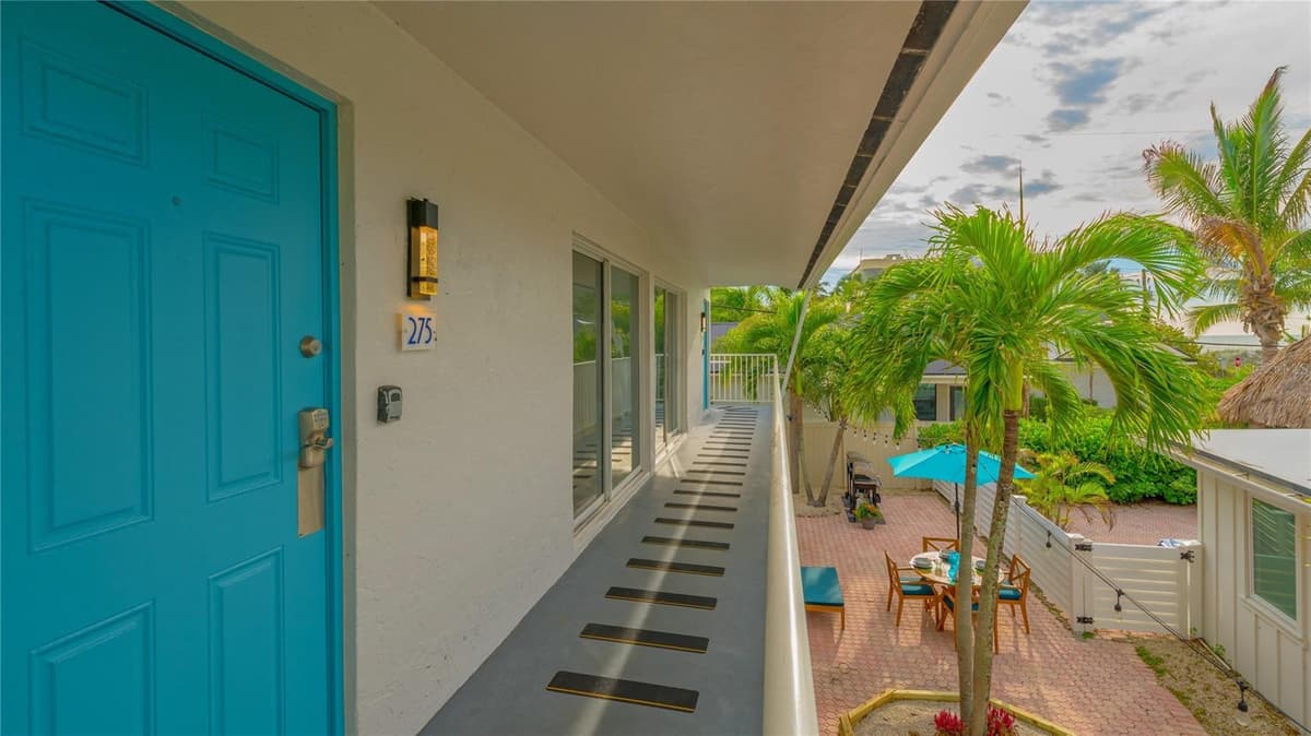 104 AVENIDA VENECCIA — photo 33 of 51