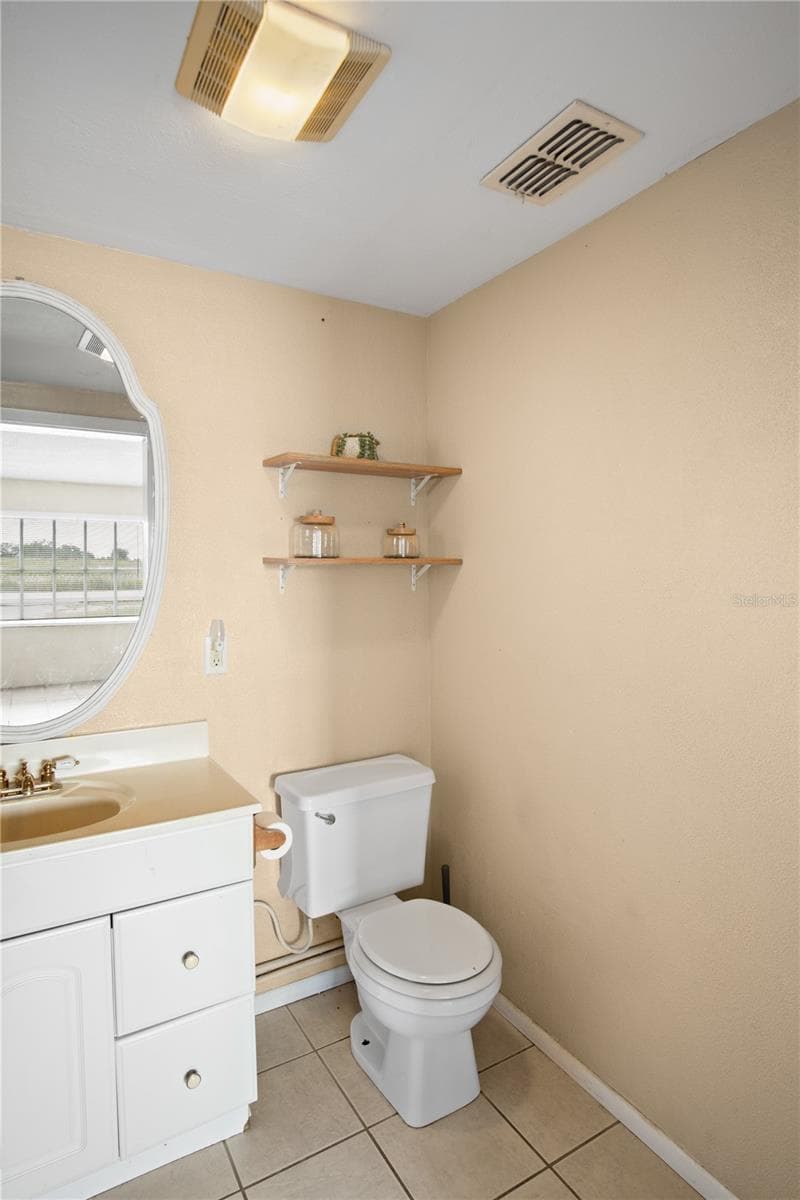 805 CENTER STREET — photo 8 of 31