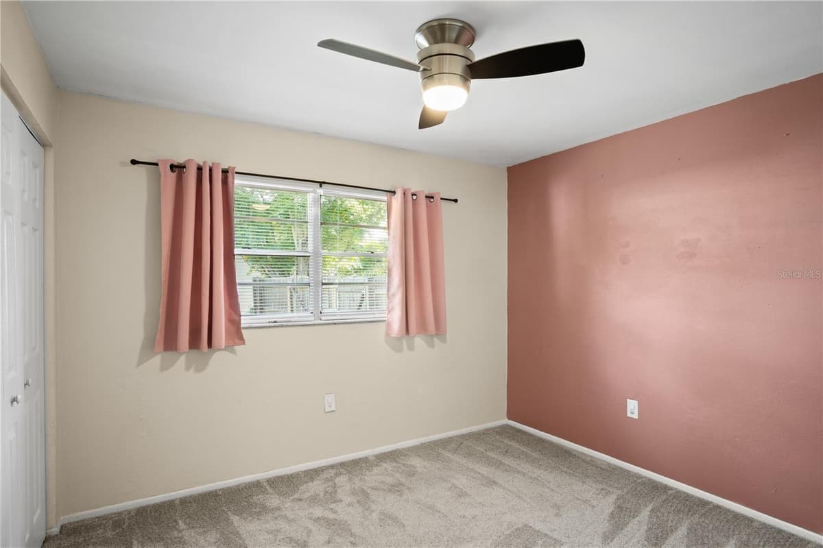 805 CENTER STREET — photo 17 of 31
