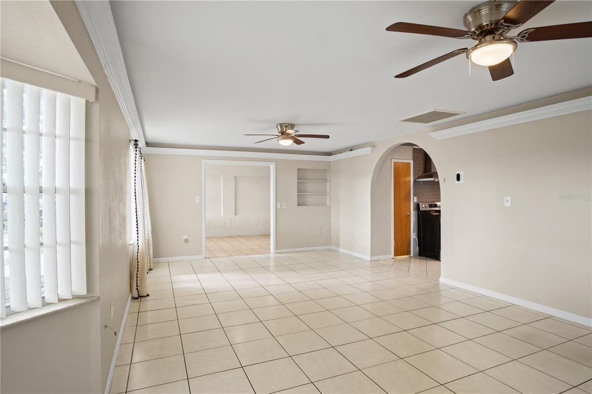 805 CENTER STREET — photo 12 of 31