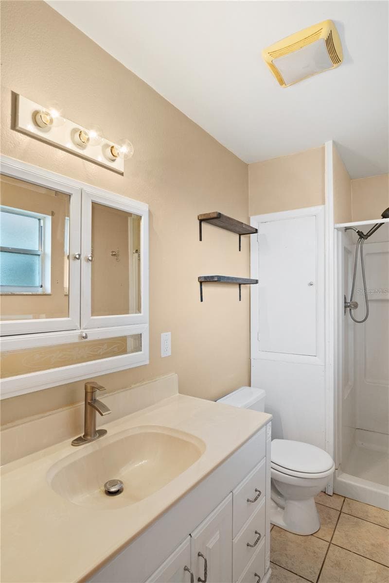 805 CENTER STREET — photo 25 of 31