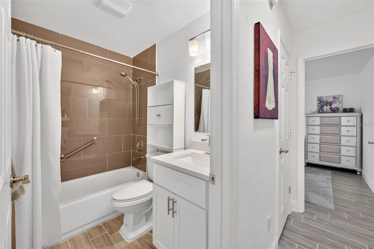 1511 LAVACA LANE — photo 48 of 62