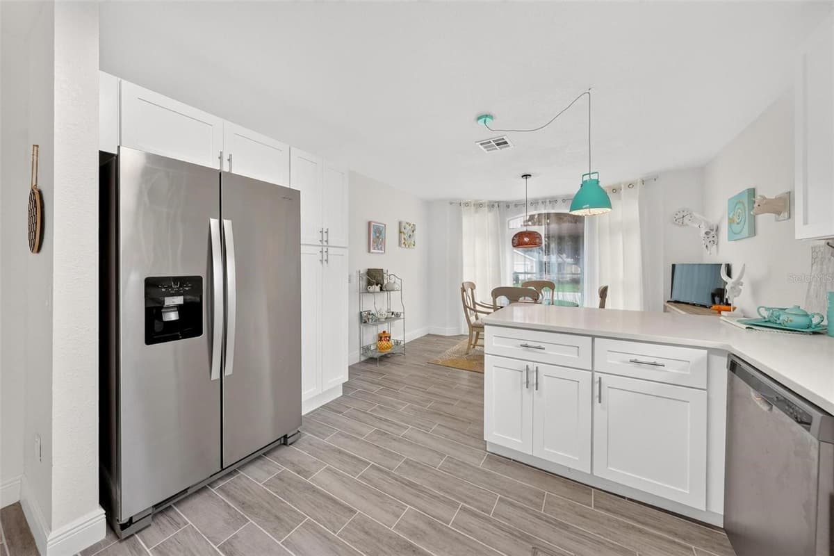 1511 LAVACA LANE — photo 30 of 62
