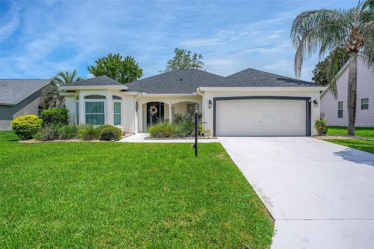 1511 LAVACA LANE — photo 3 of 62