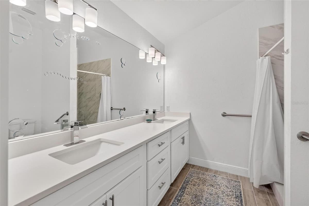 1511 LAVACA LANE — photo 40 of 62