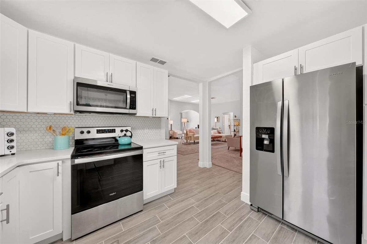 1511 LAVACA LANE — photo 34 of 62