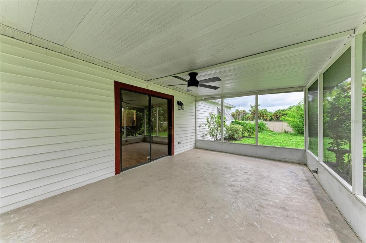 5506 82ND AVENUE DRIVE — photo 36 of 43