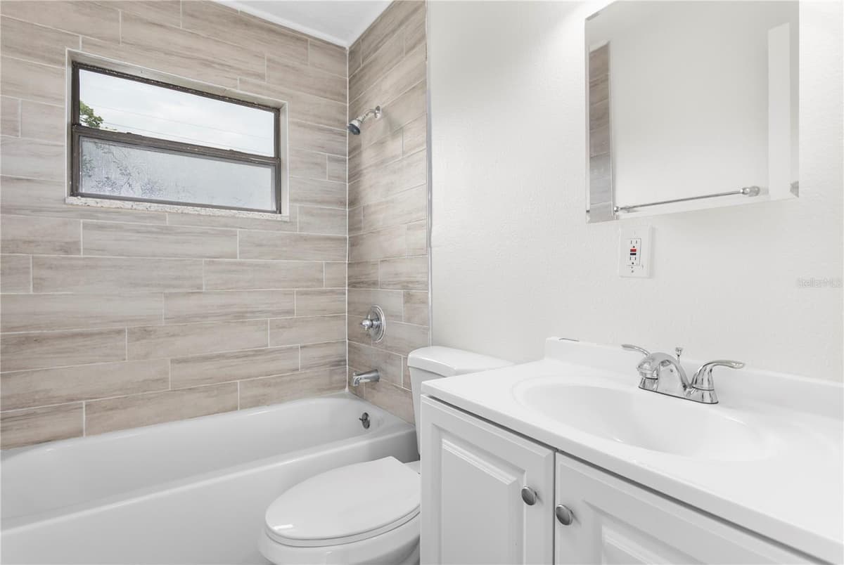 909 URSULA STREET — photo 19 of 32