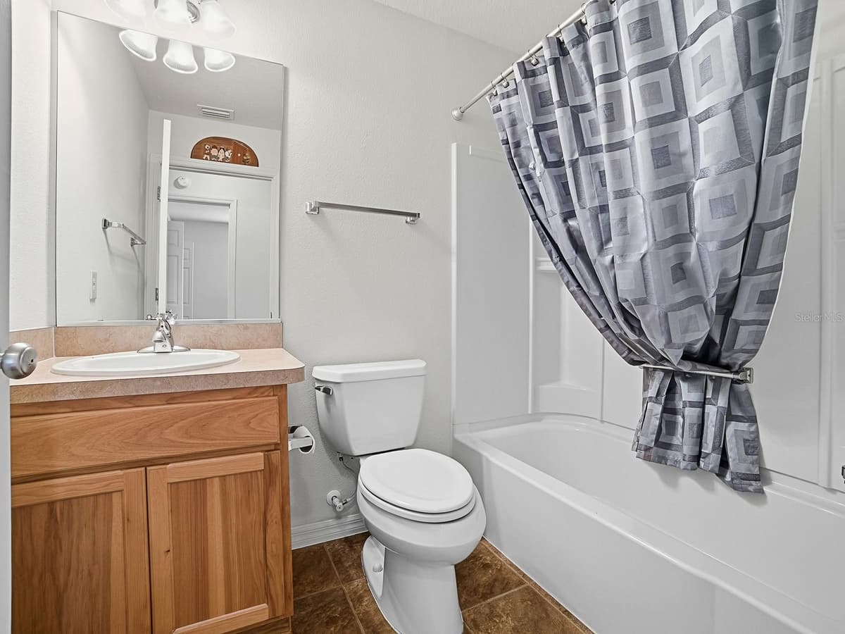 250 ARBELLA LOOP — photo 19 of 43