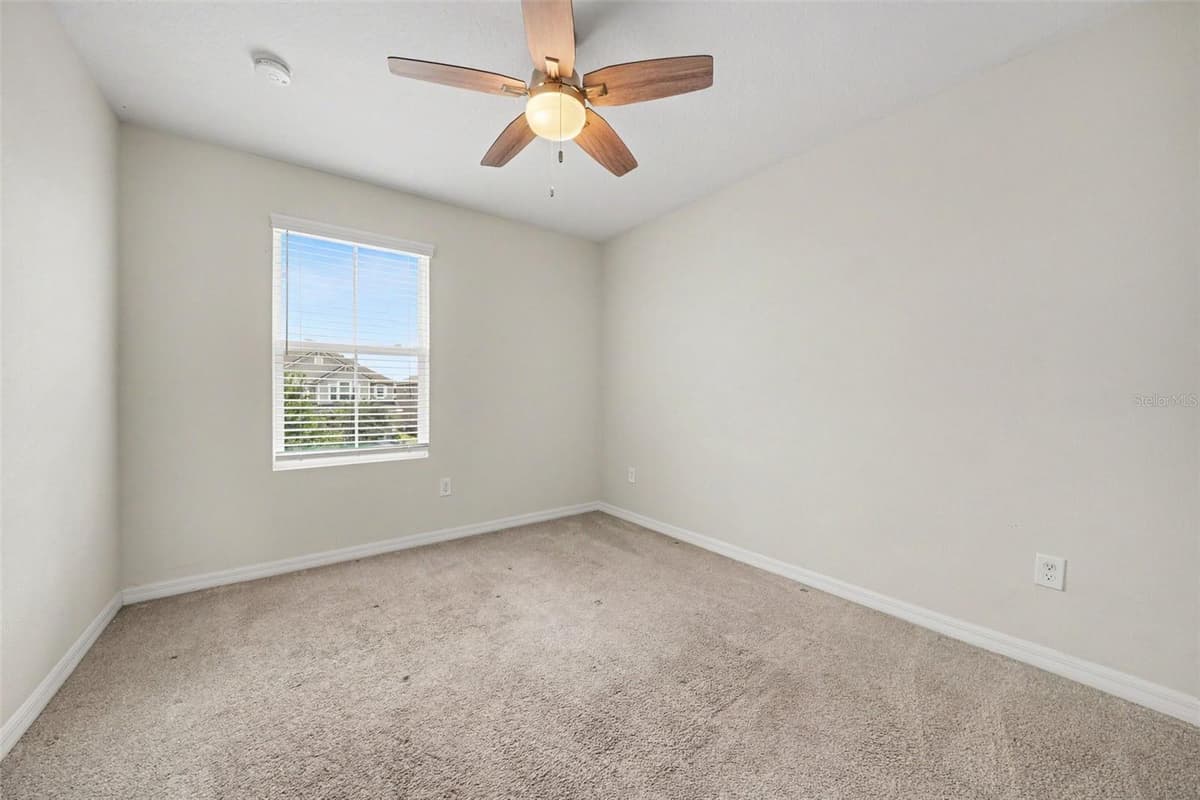 1752 FULFILLMENT DRIVE — photo 9 of 18