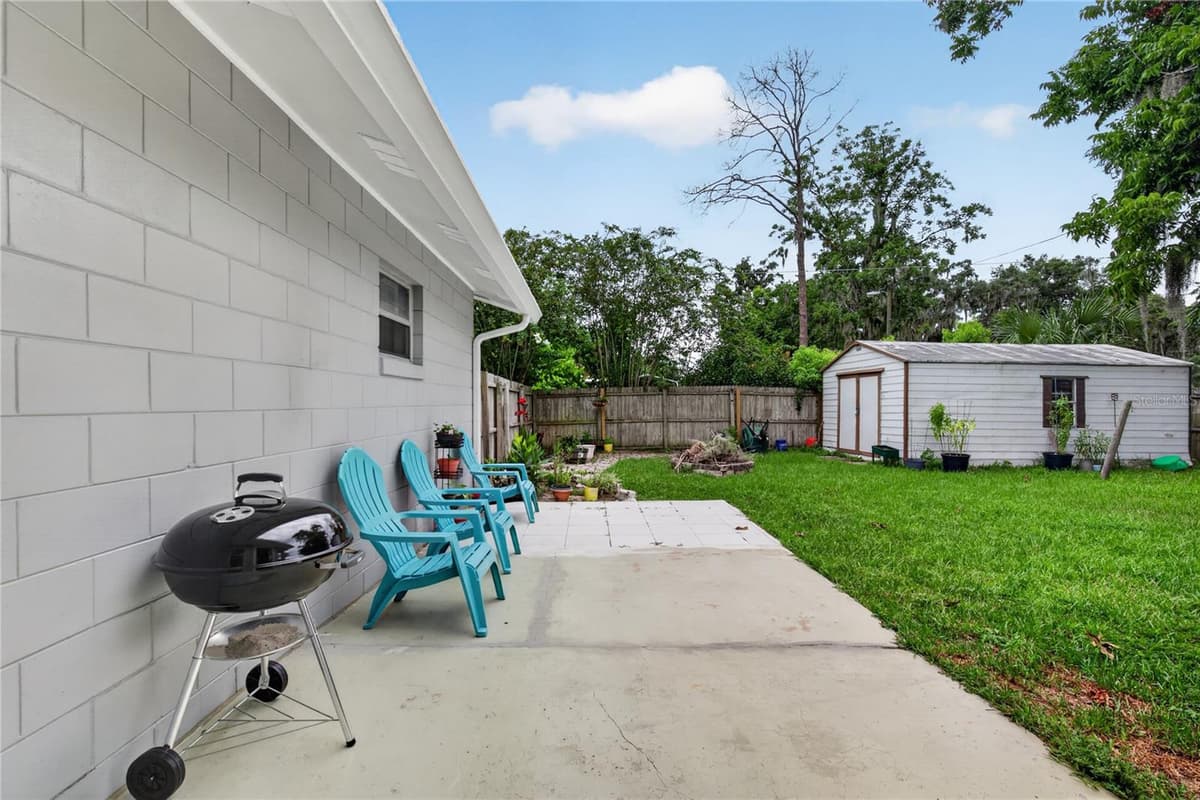 555 WINOGENE AVE — photo 21 of 34