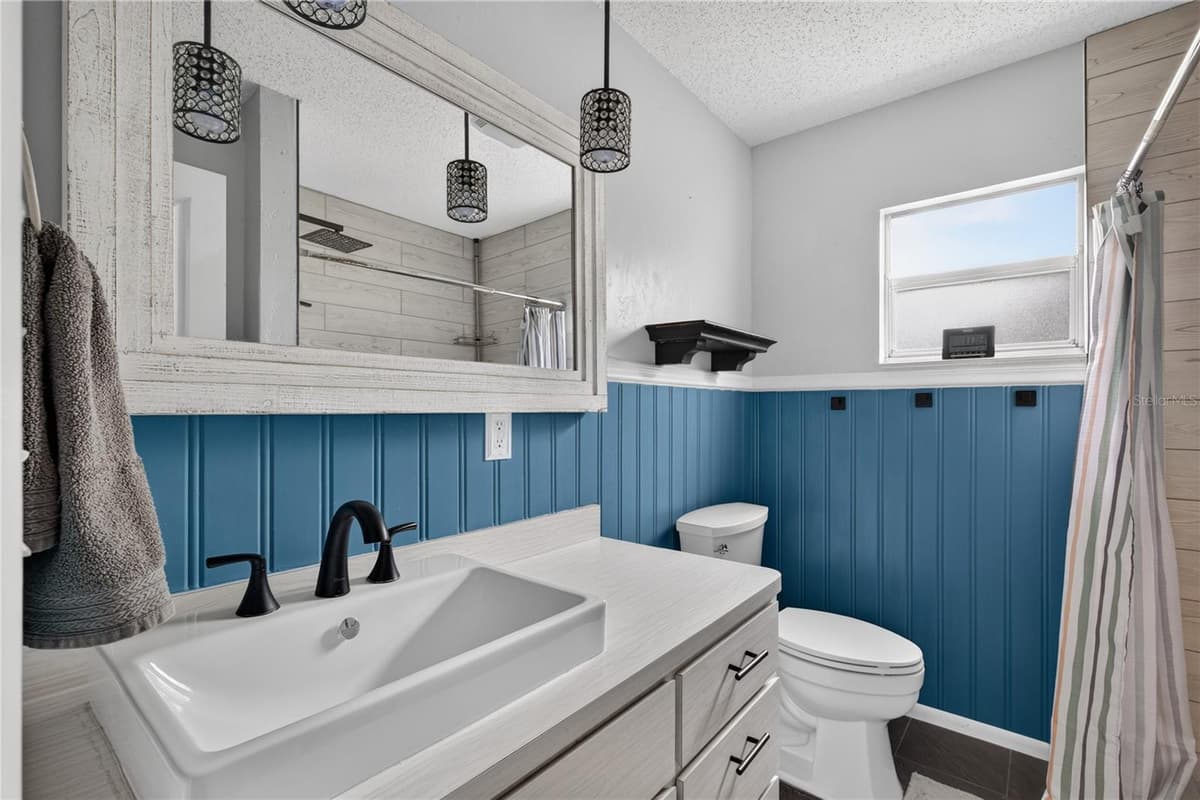 555 WINOGENE AVE — photo 13 of 34