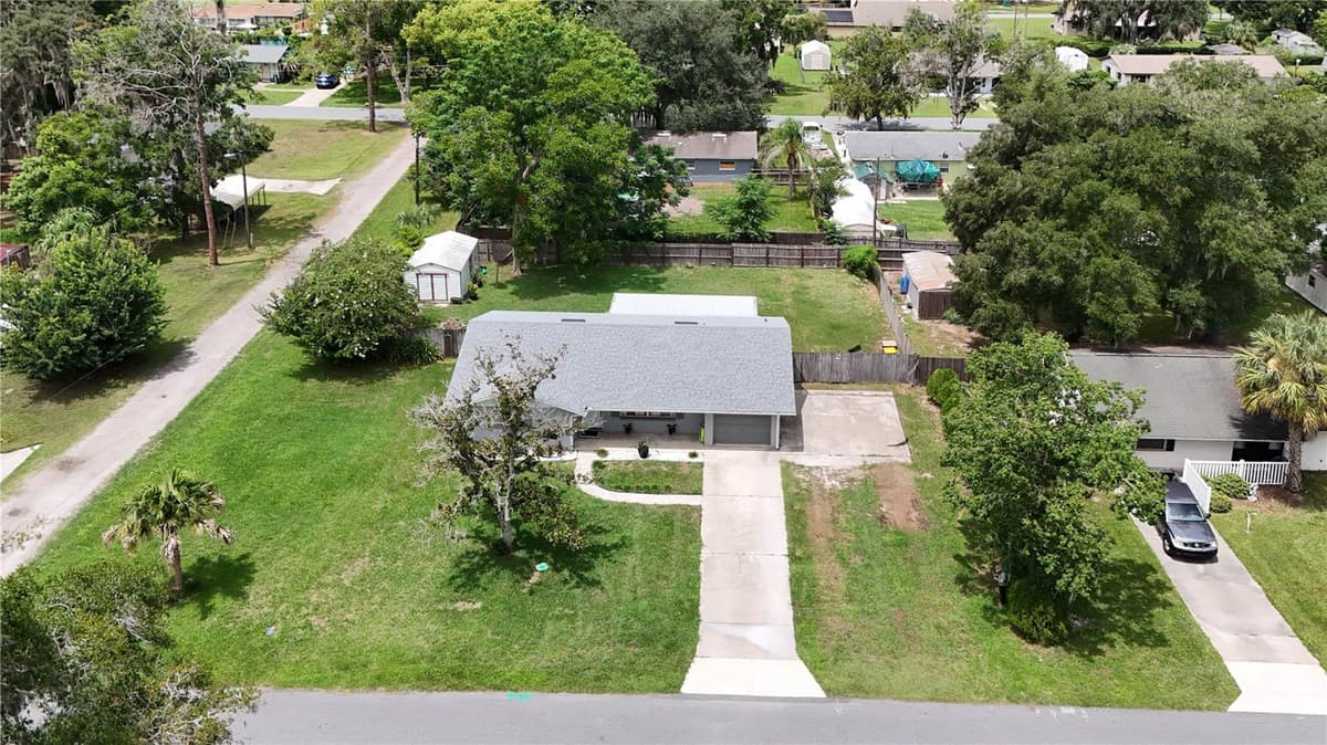 555 WINOGENE AVE — photo 28 of 34