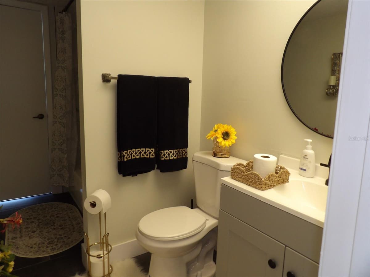 2699 SEVILLE BOULEVARD — photo 25 of 35
