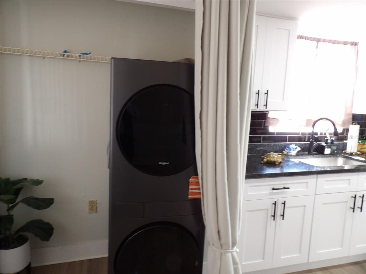 2699 SEVILLE BOULEVARD — photo 7 of 35