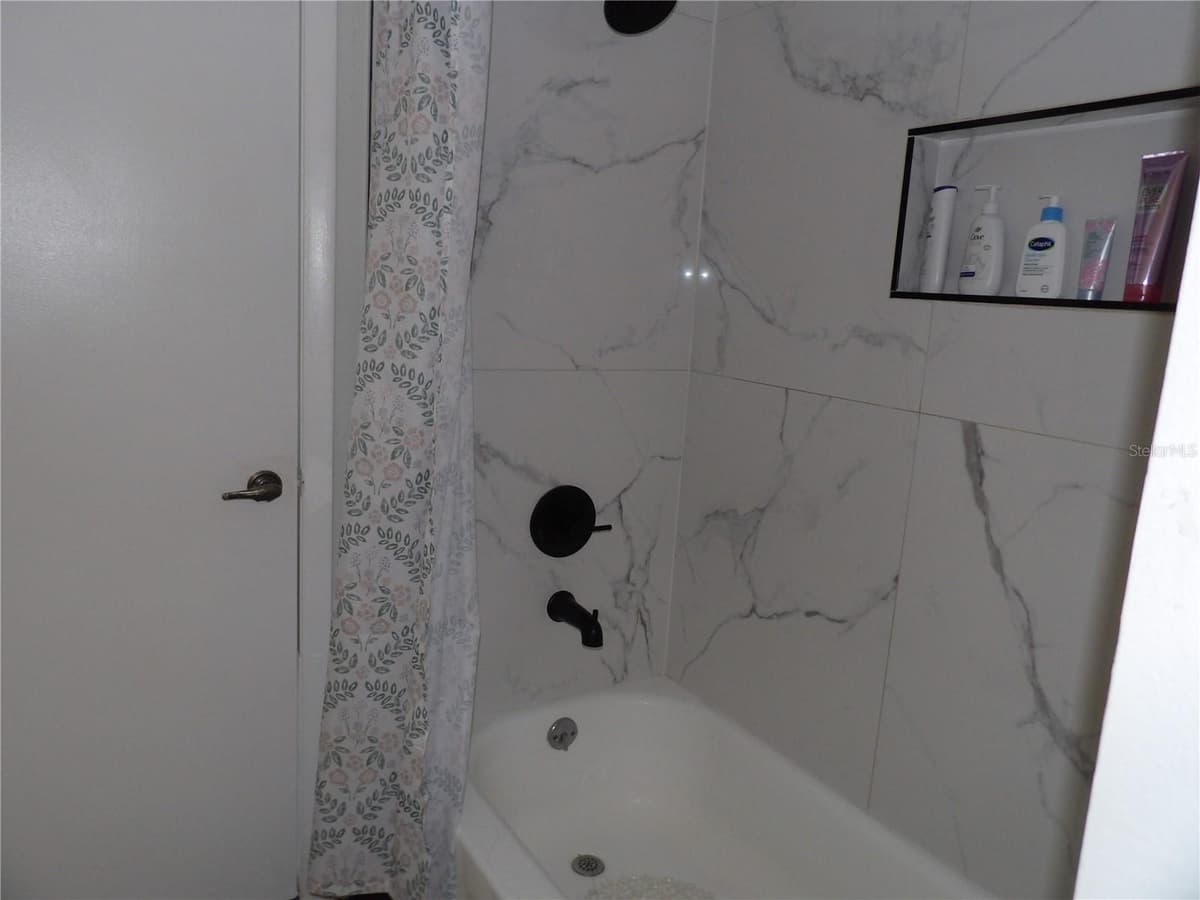 2699 SEVILLE BOULEVARD — photo 15 of 35