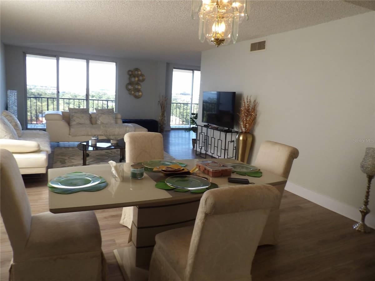 2699 SEVILLE BOULEVARD — photo 12 of 35