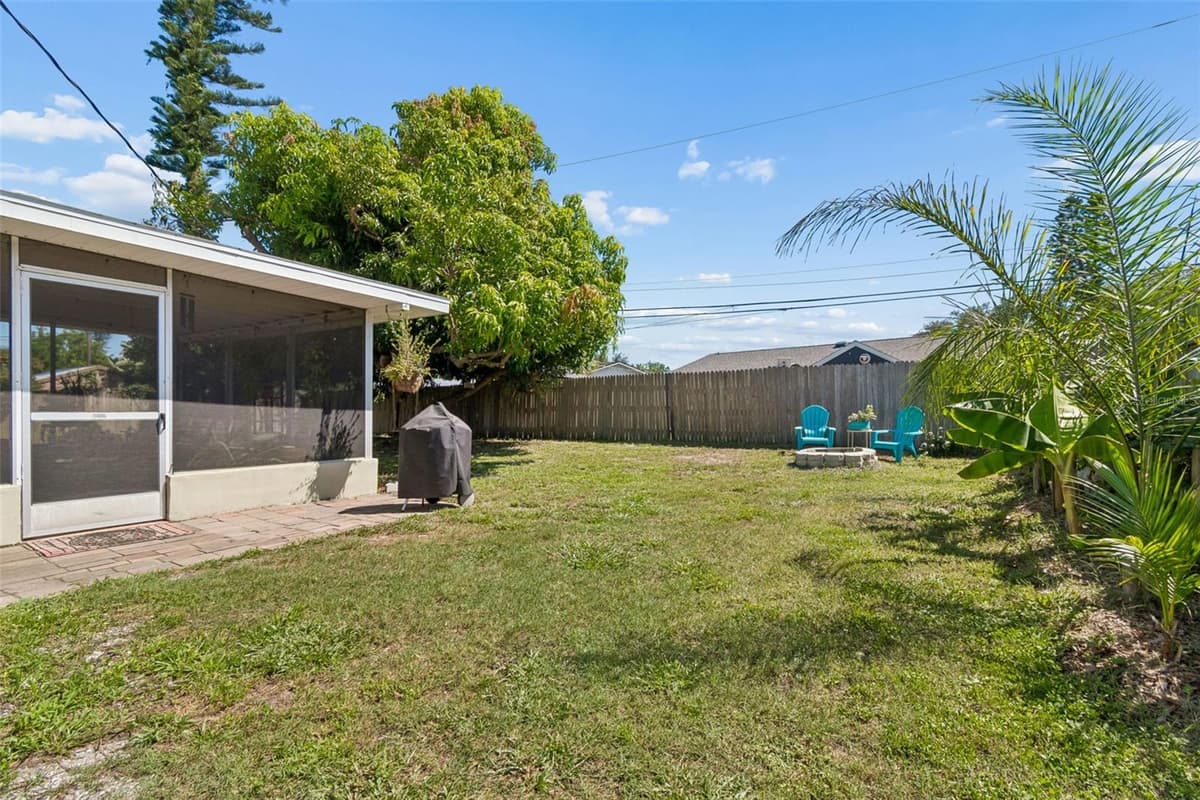 4185 WHITING DRIVE — photo 32 of 44