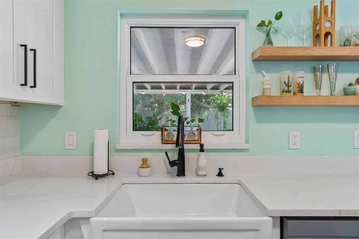 4185 WHITING DRIVE — photo 14 of 44