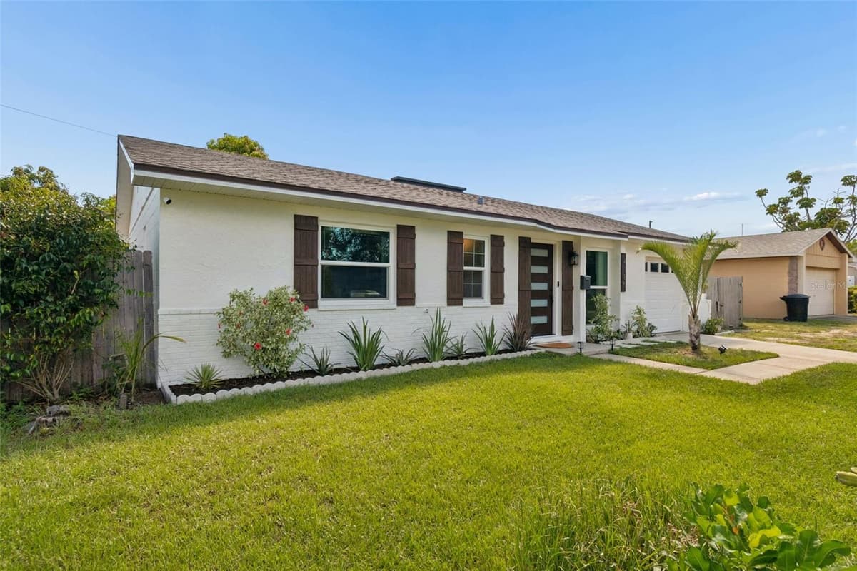 4185 WHITING DRIVE — photo 4 of 44