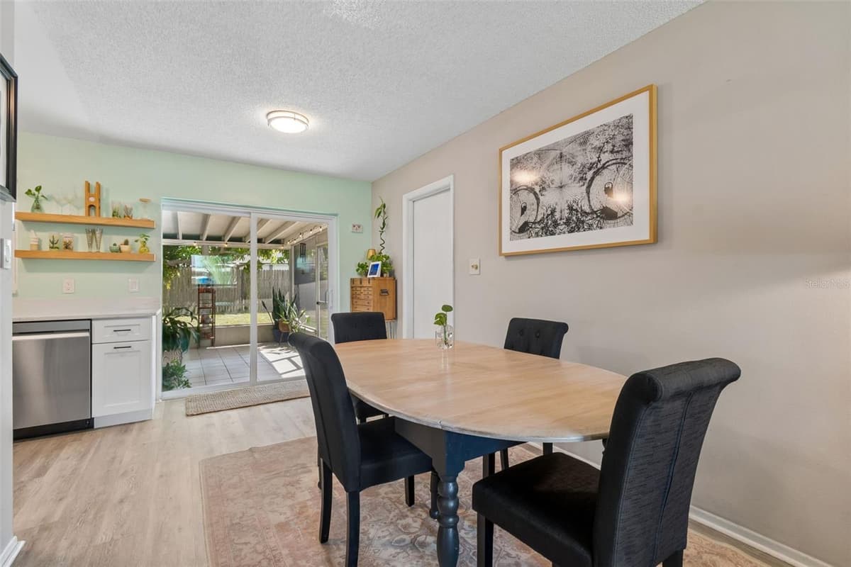 4185 WHITING DRIVE — photo 10 of 44