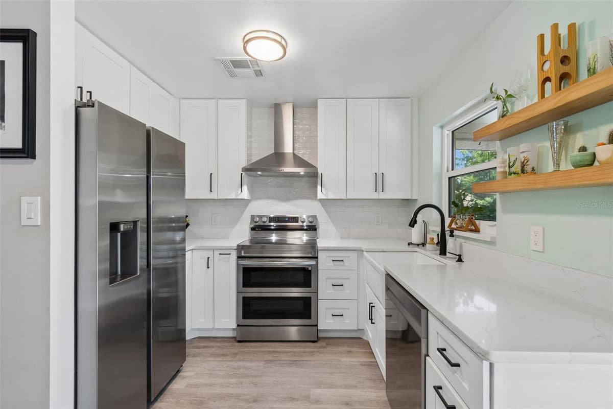 4185 WHITING DRIVE — photo 13 of 44