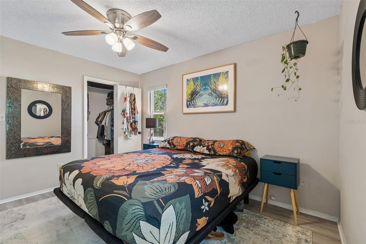 4185 WHITING DRIVE — photo 18 of 44