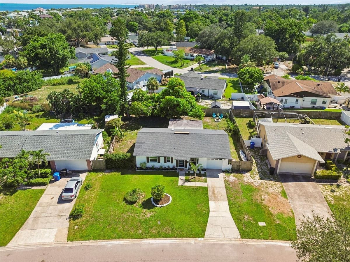 4185 WHITING DRIVE — photo 44 of 44