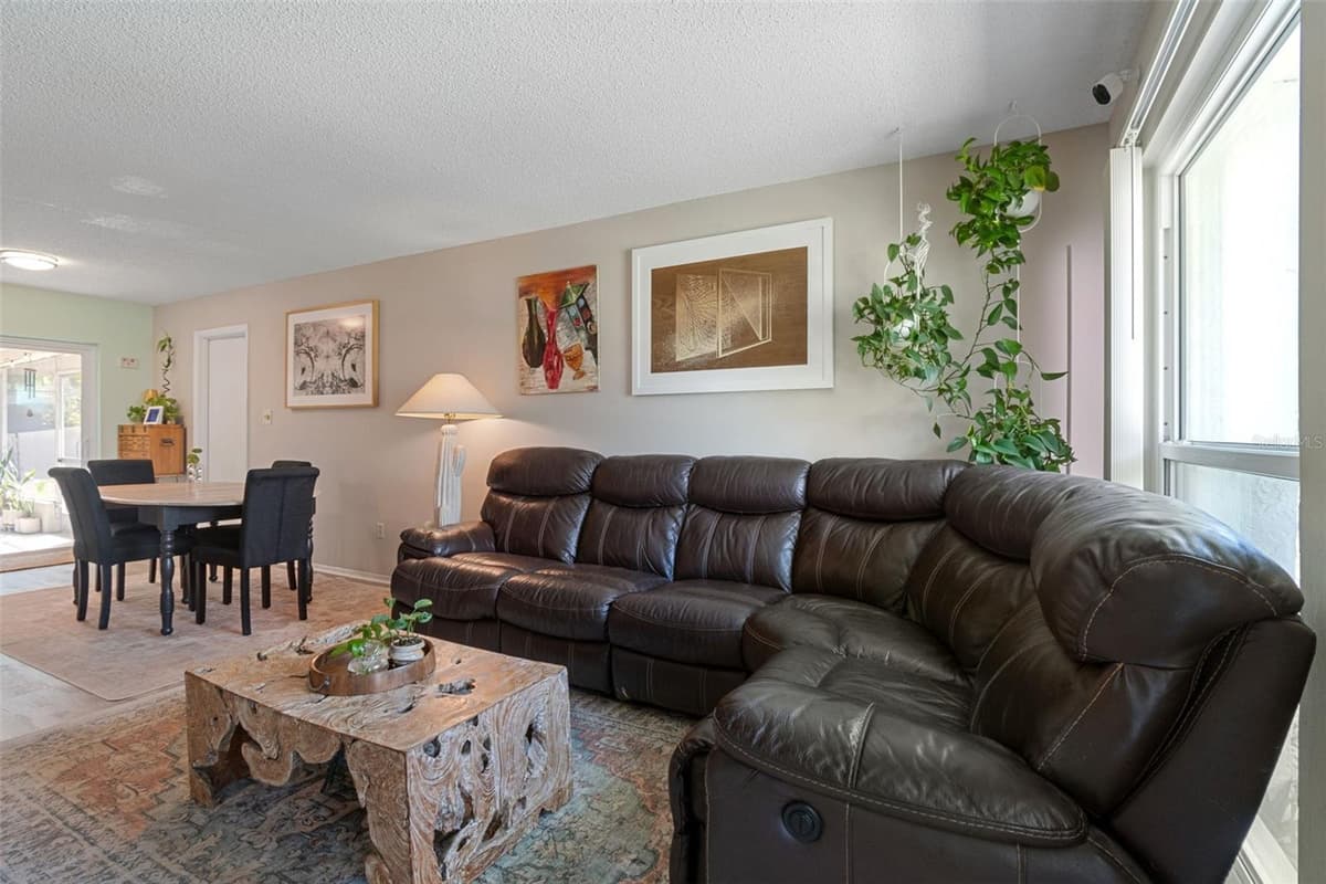 4185 WHITING DRIVE — photo 9 of 44