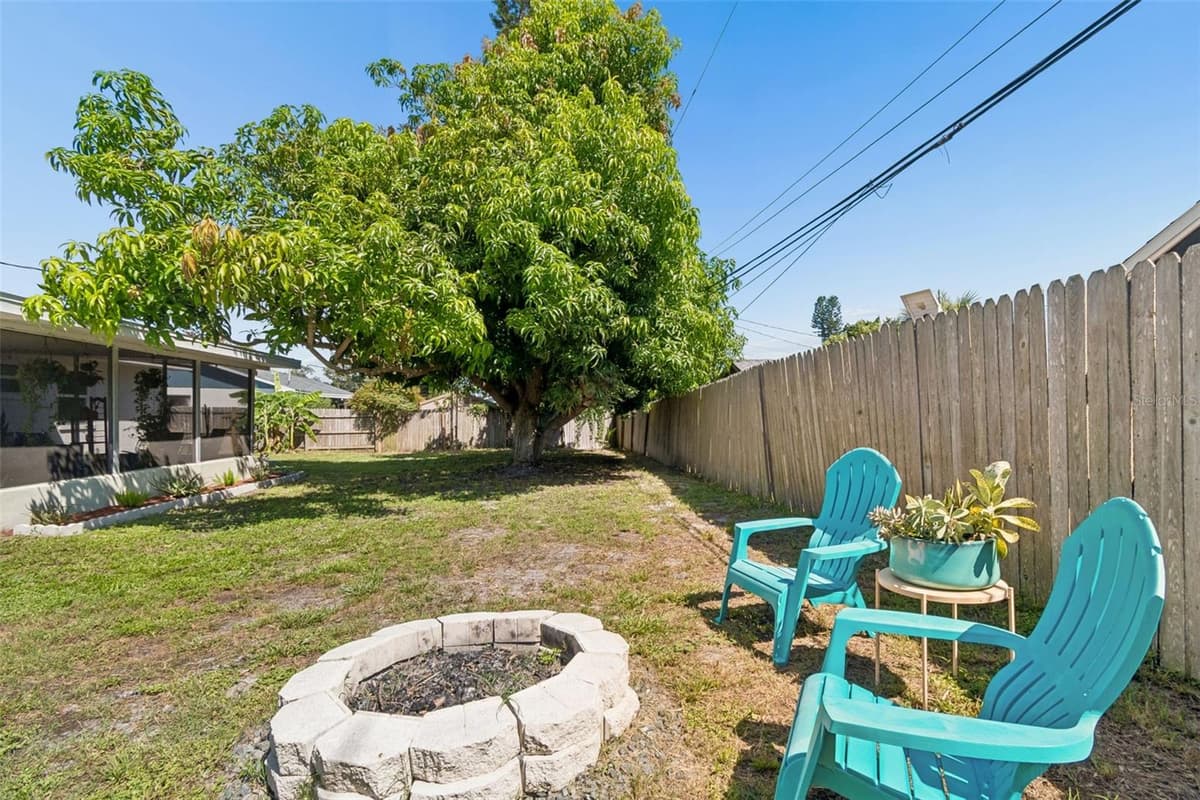4185 WHITING DRIVE — photo 34 of 44