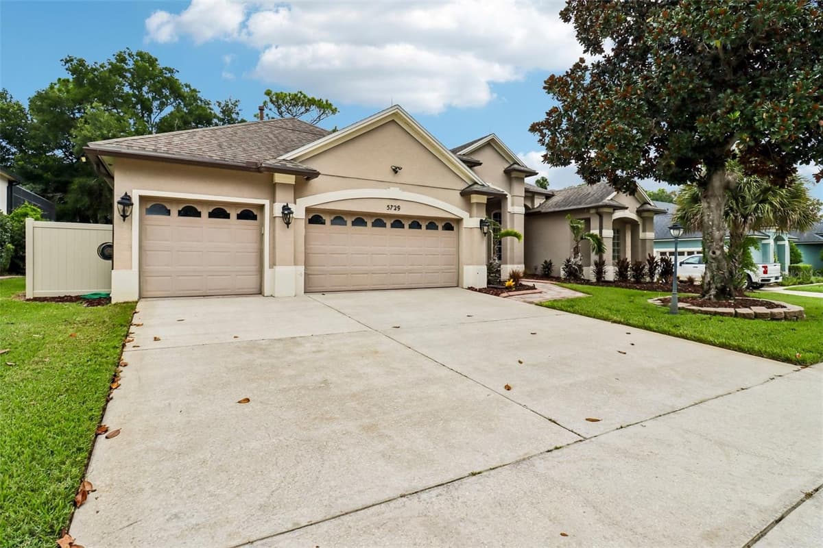 5729 OAK LAKE TRAIL — photo 2 of 47