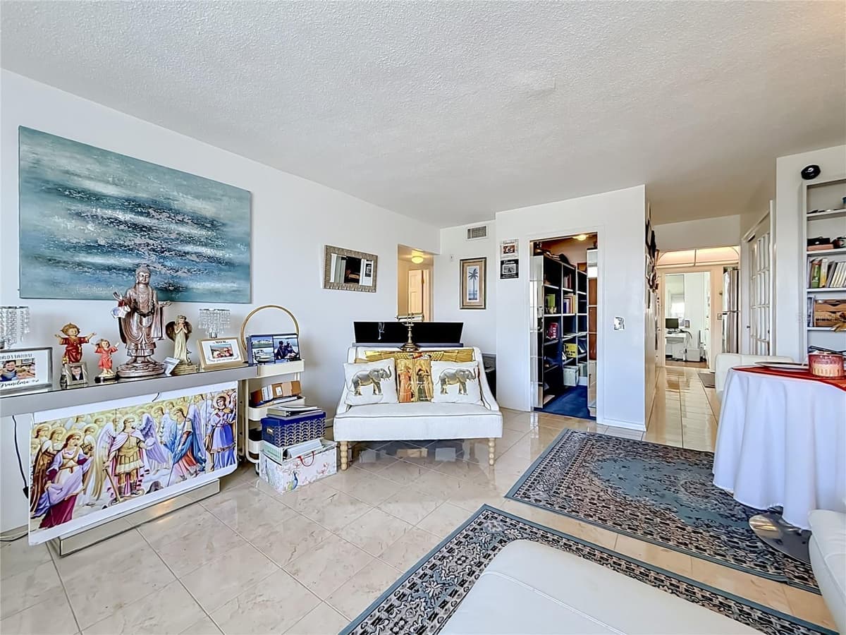 1868 SHORE DRIVE — photo 17 of 57