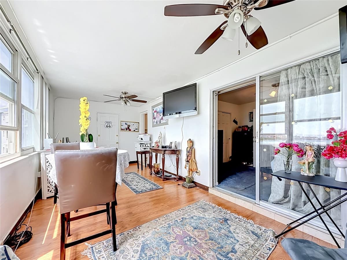 1868 SHORE DRIVE — photo 45 of 57