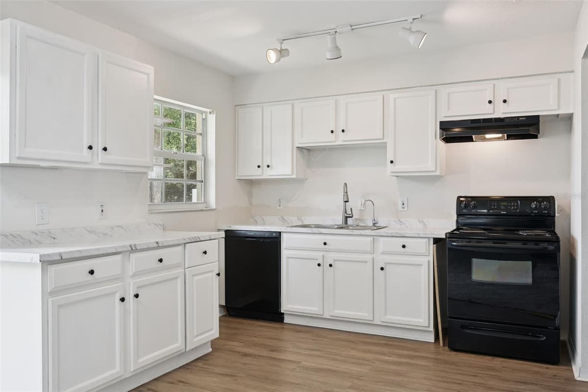 1601 WYOMING AVENUE — photo 13 of 44