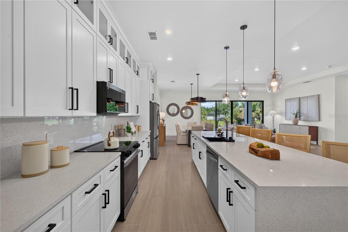 9668 PRESIDENT CIRCLE — photo 12 of 37