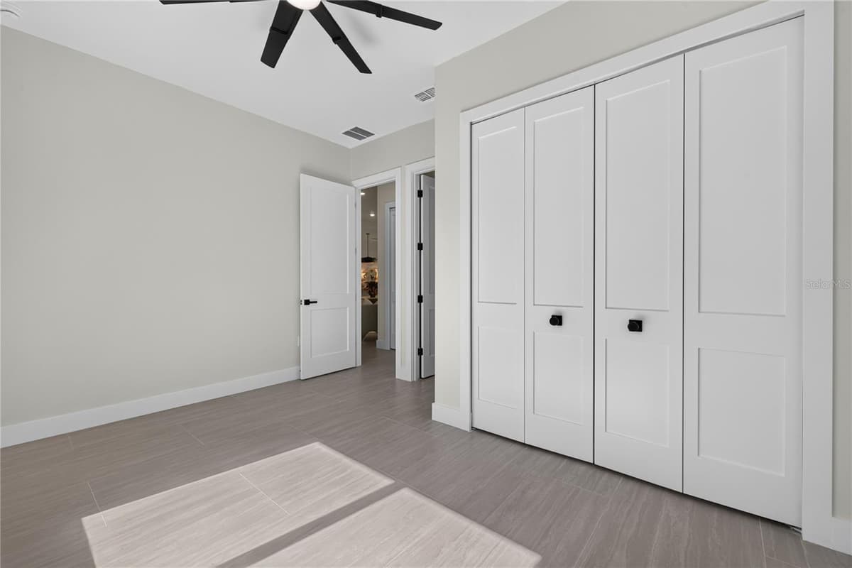 9668 PRESIDENT CIRCLE — photo 25 of 37