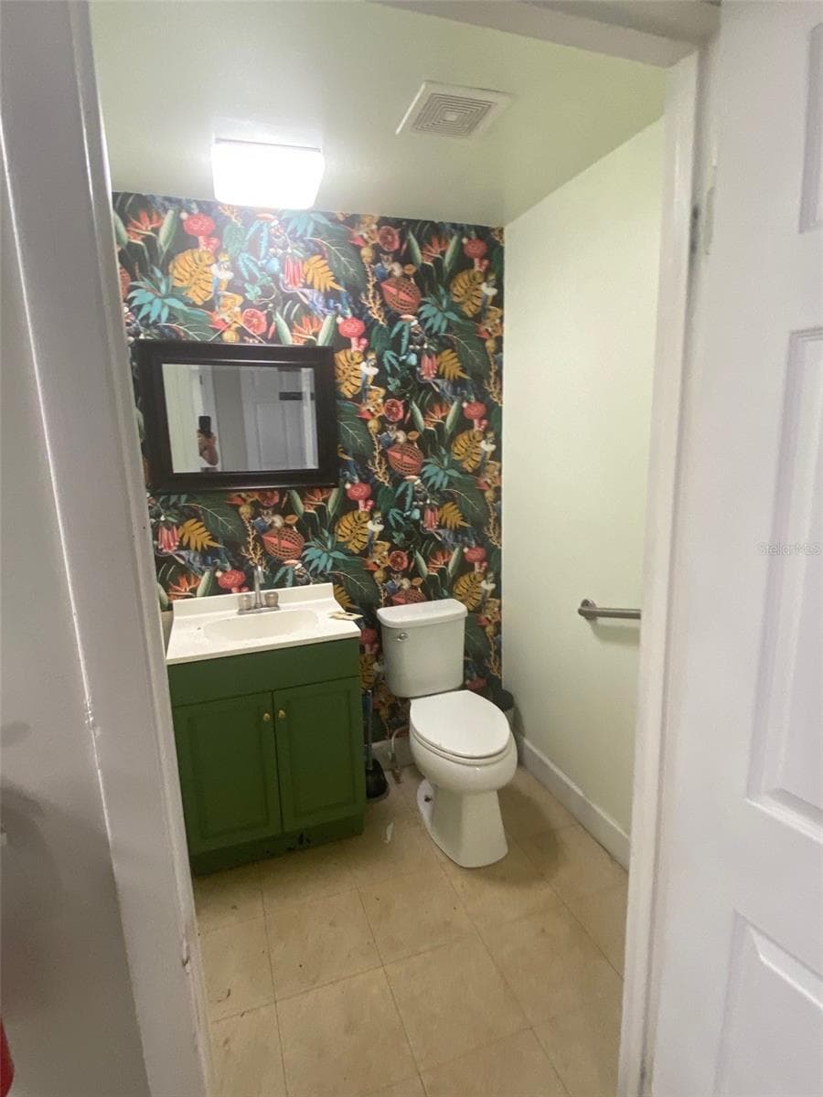 3105 KURT STREET — photo 7 of 10