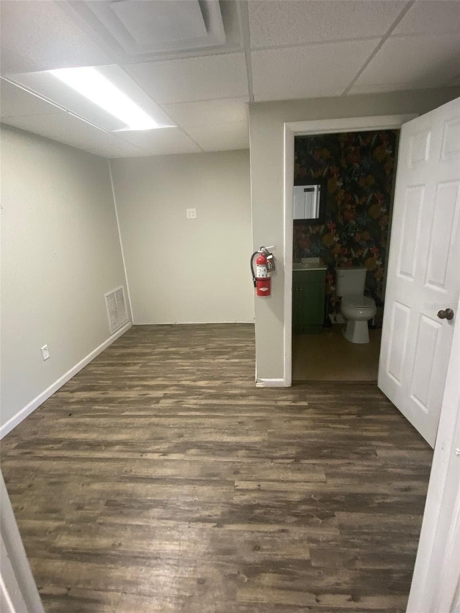 3105 KURT STREET — photo 8 of 10
