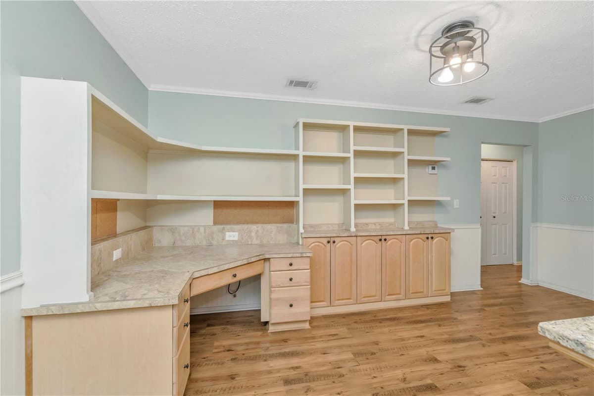 3412 LITTLE OAK STREET — photo 5 of 30